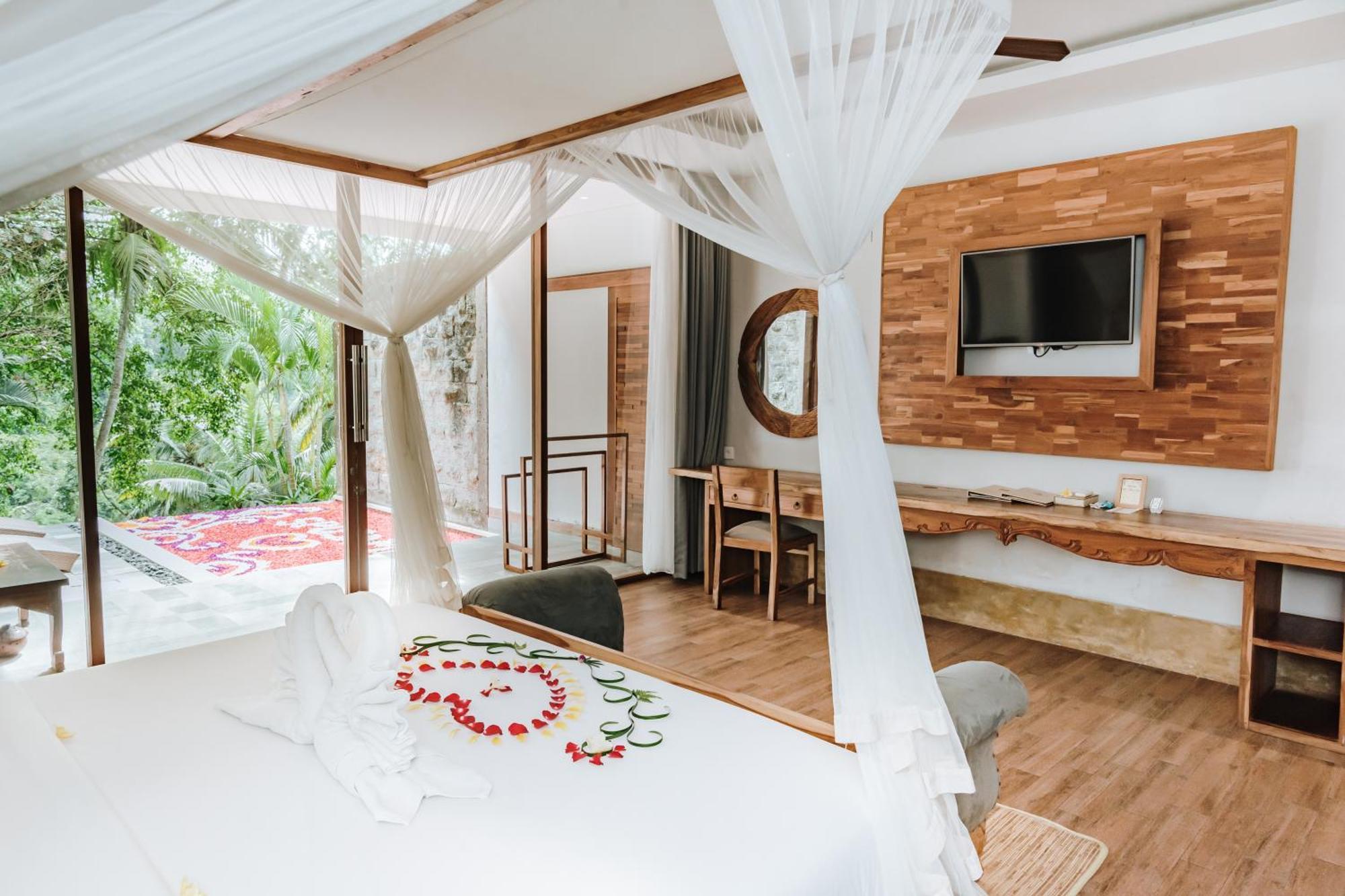 Bucu View Resort Hotel 4*